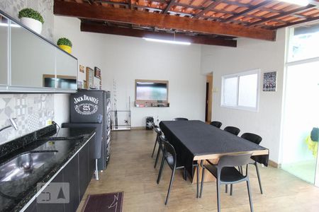 Apartamento à venda com 160m², 2 quartos e 2 vagasCobertura