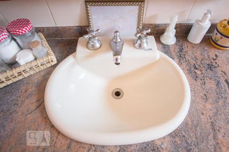 Casa à venda com 410m², 3 quartos e 6 vagasDetalhe Banheiro