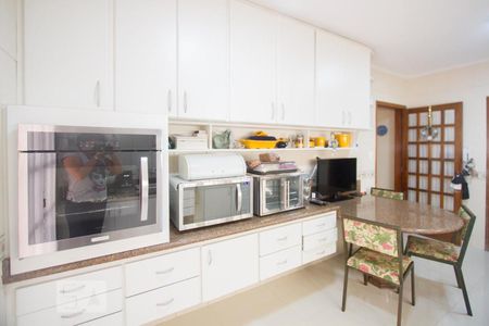 Casa à venda com 410m², 3 quartos e 6 vagasCozinha