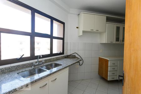 Apartamento à venda com 149m², 4 quartos e 4 vagas Apartamento à venda com 149m², 4 quartos e 4 vagasCozinha