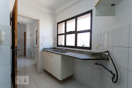 Apartamento à venda com 149m², 4 quartos e 4 vagas Apartamento à venda com 149m², 4 quartos e 4 vagasCozinha