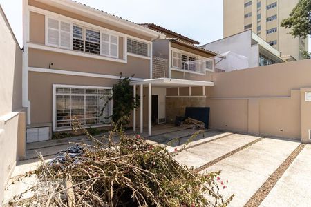 Casa à venda com 240m², 5 quartos e 4 vagasGaragem