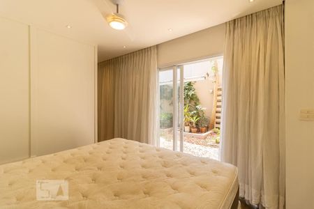 Casa à venda com 240m², 5 quartos e 4 vagasSuíte 2