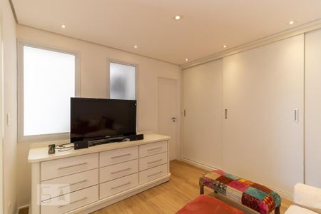 Casa à venda com 240m², 5 quartos e 4 vagasSuíte 3