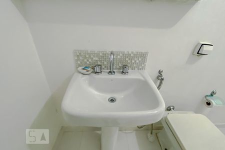 Casa à venda com 123m², 4 quartos e 1 vagaDetalhe Banheiro