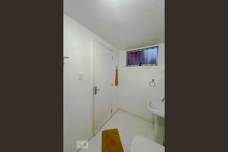 Casa à venda com 123m², 4 quartos e 1 vagaBanheiro