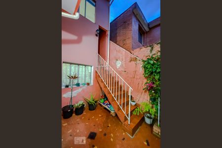 Casa à venda com 123m², 4 quartos e 1 vagaQuintal