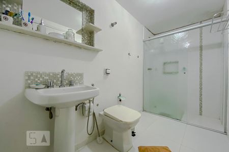 Casa à venda com 123m², 4 quartos e 1 vagaBanheiro