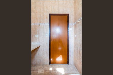 Casa à venda com 162m², 3 quartos e 3 vagas Casa à venda com 162m², 3 quartos e 3 vagasBanheiro da Suíte 1