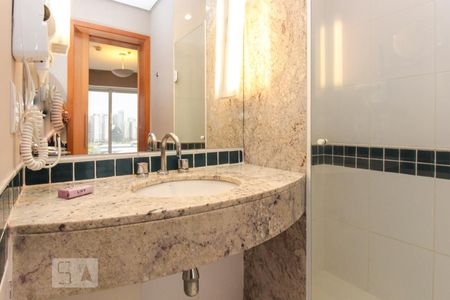 Studio à venda com 33m², 1 quarto e 1 vaga Studio à venda com 33m², 1 quarto e 1 vagaSuíte