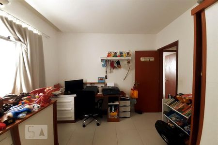 Casa à venda com 160m², 4 quartos e sem vaga Casa à venda com 160m², 4 quartos e sem vagaQuarto 2