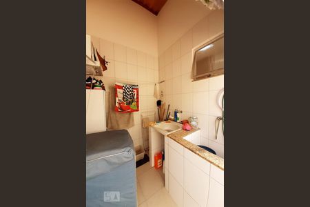 Casa à venda com 160m², 4 quartos e sem vaga Casa à venda com 160m², 4 quartos e sem vagaÁrea de Serviço