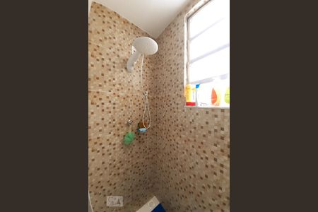 Casa à venda com 160m², 4 quartos e sem vaga Casa à venda com 160m², 4 quartos e sem vagaBanheiro Social