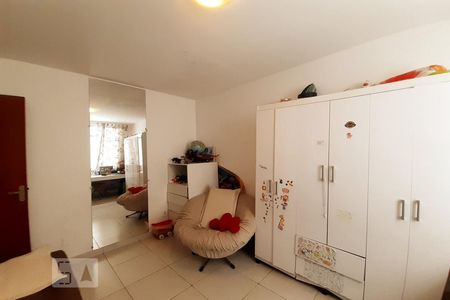 Casa à venda com 160m², 4 quartos e sem vaga Casa à venda com 160m², 4 quartos e sem vagaQuarto 3