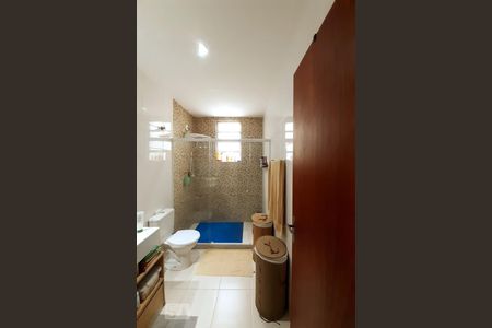 Casa à venda com 160m², 4 quartos e sem vaga Casa à venda com 160m², 4 quartos e sem vagaBanheiro Social