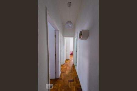 Apartamento à venda com 96m², 3 quartos e sem vaga Apartamento à venda com 96m², 3 quartos e sem vagaCorredor