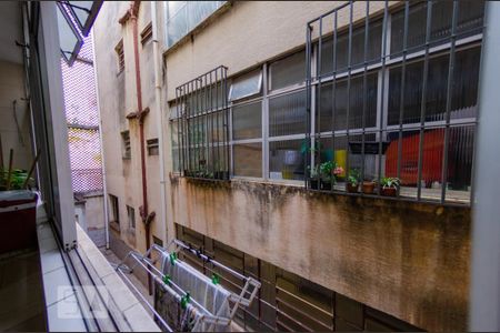 Apartamento à venda com 96m², 3 quartos e sem vaga Apartamento à venda com 96m², 3 quartos e sem vagaÁrea de serviço - Vista