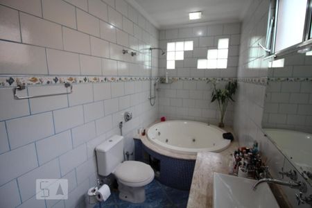 Casa à venda com 127m², 2 quartos e 1 vagaBanheiro da Suíte