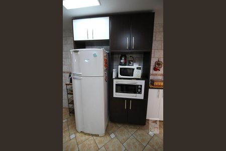 Casa à venda com 127m², 2 quartos e 1 vagaCozinha - Armários