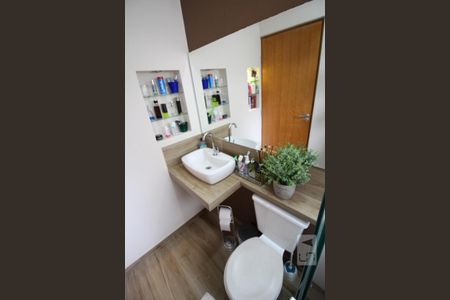 Casa à venda com 127m², 2 quartos e 1 vagaBanheiro da Suíte 2