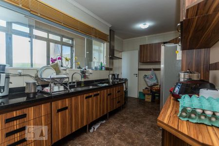 Apartamento à venda com 150m², 3 quartos e 1 vaga Apartamento à venda com 150m², 3 quartos e 1 vagaCozinha