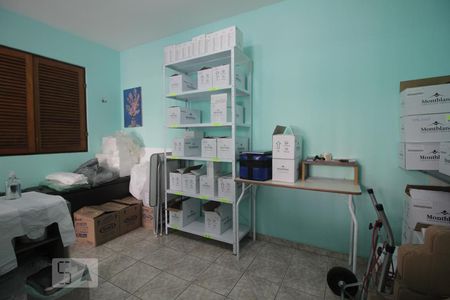 Casa à venda com 169m², 3 quartos e 3 vagasQuarto de Serviço