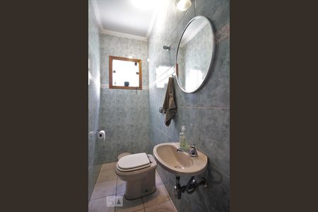 Casa à venda com 169m², 3 quartos e 3 vagasLavabo