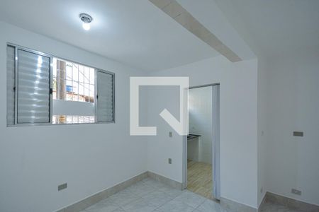 Quarto 2 de casa para alugar com 2 quartos, 100m² em Vila do Castelo, São Paulo