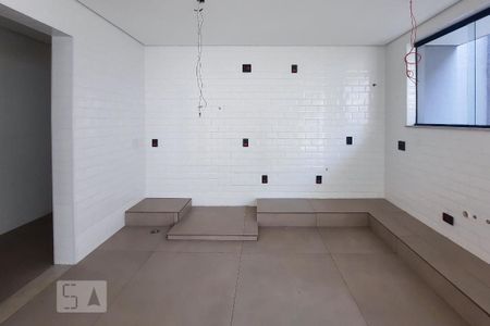 Casa à venda com 340m², 3 quartos e 6 vagas Casa à venda com 340m², 3 quartos e 6 vagasCozinha