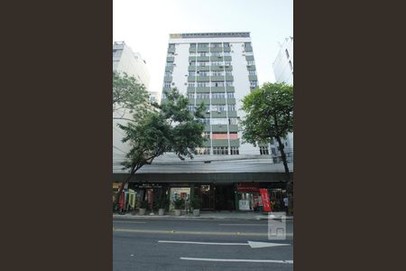 Apartamento à venda com 67m², 2 quartos e 1 vagaFachada do Prédio