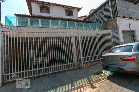 Apartamento à venda com 80m², 3 quartos e 5 vagasFachada