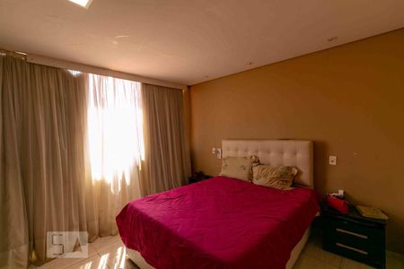 Apartamento à venda com 80m², 3 quartos e 5 vagasQuarto 3