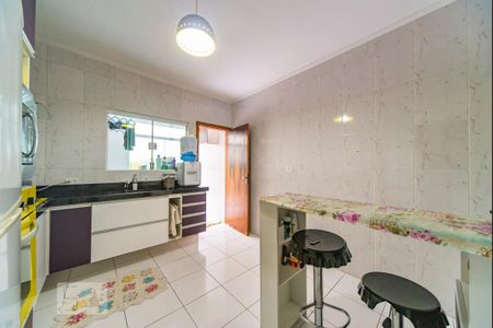 Casa à venda com 90m², 2 quartos e 2 vagas Casa à venda com 90m², 2 quartos e 2 vagasCozinha