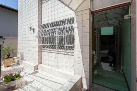 Apartamento à venda com 117m², 3 quartos e 2 vagasEntrada