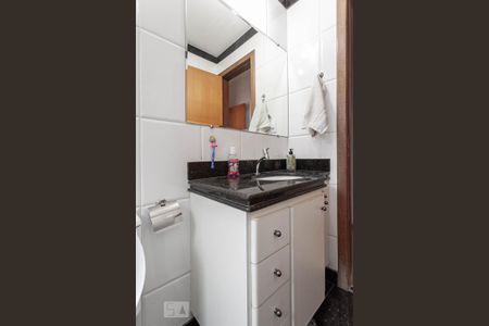 Apartamento à venda com 117m², 3 quartos e 2 vagasBanheiro da suíte