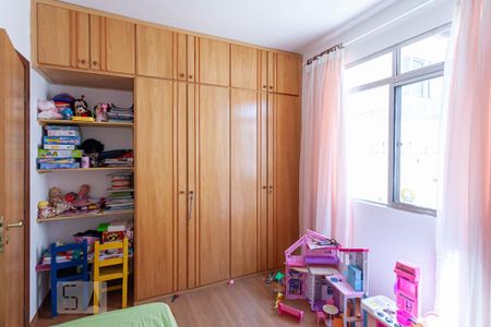 Apartamento à venda com 117m², 3 quartos e 2 vagasQuarto 2