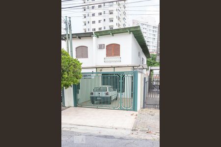 Casa à venda com 350m², 4 quartos e 2 vagasFachada