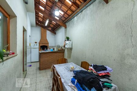 Casa à venda com 360m², 4 quartos e 1 vaga Casa à venda com 360m², 4 quartos e 1 vagaCozinha