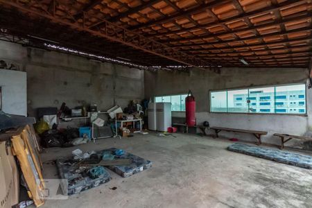Casa à venda com 360m², 4 quartos e 1 vaga Casa à venda com 360m², 4 quartos e 1 vagaSalão de festas