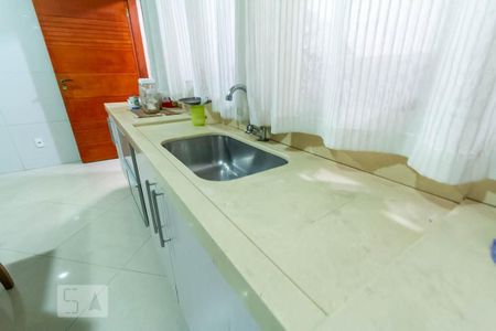 Casa à venda com 360m², 4 quartos e 1 vaga Casa à venda com 360m², 4 quartos e 1 vagaPia