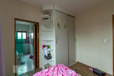 Casa à venda com 360m², 4 quartos e 1 vaga Casa à venda com 360m², 4 quartos e 1 vagaSuíte 2