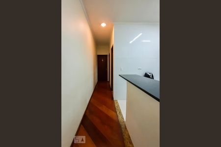 Apartamento à venda com 74m², 2 quartos e 1 vaga Apartamento à venda com 74m², 2 quartos e 1 vagaCorredor