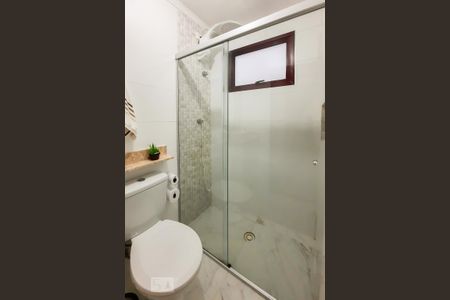 Apartamento à venda com 74m², 2 quartos e 1 vaga Apartamento à venda com 74m², 2 quartos e 1 vagaBanheiro da Suíte