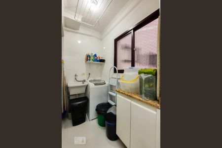 Apartamento à venda com 74m², 2 quartos e 1 vaga Apartamento à venda com 74m², 2 quartos e 1 vagaÁrea de Serviço