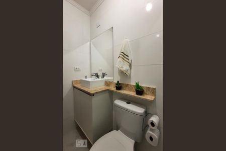 Apartamento à venda com 74m², 2 quartos e 1 vaga Apartamento à venda com 74m², 2 quartos e 1 vagaBanheiro da Suíte