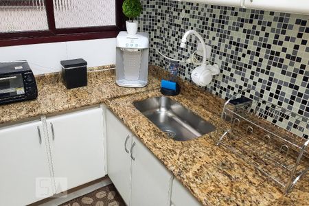 Apartamento à venda com 74m², 2 quartos e 1 vaga Apartamento à venda com 74m², 2 quartos e 1 vagaCozinha