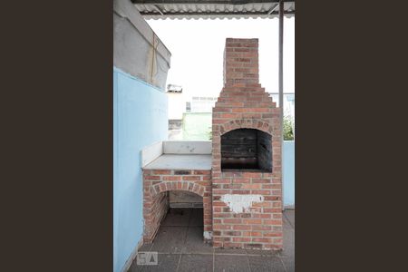 Casa à venda com 160m², 2 quartos e 4 vagas Casa à venda com 160m², 2 quartos e 4 vagasTerraço