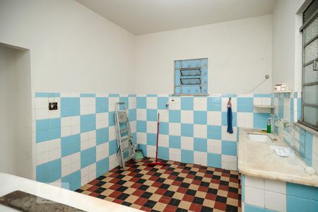 Casa à venda com 160m², 2 quartos e 4 vagas Casa à venda com 160m², 2 quartos e 4 vagasCozinha