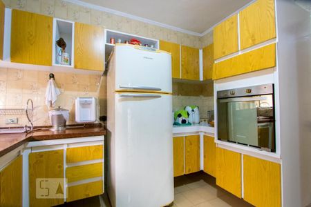 Casa à venda com 320m², 4 quartos e 6 vagasCozinha