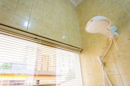 Casa à venda com 320m², 4 quartos e 6 vagasBanheiro social